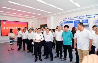 中央统战部副部长、全国工商联党组书记徐乐江及全国工商联第一调研组一行到集团环？萍挤趸骷吧袒嶙叻玫餮